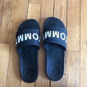 Tommy Hilfiger women’s slide sandals. Size 9